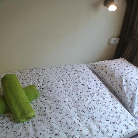 On Nut Hostel Ban Khlong Nang Li Eksteriør billede